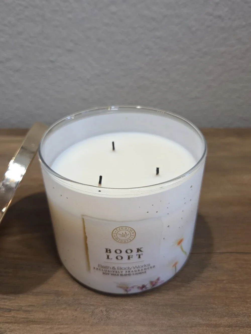 BBW Book Loft Candle - Tested